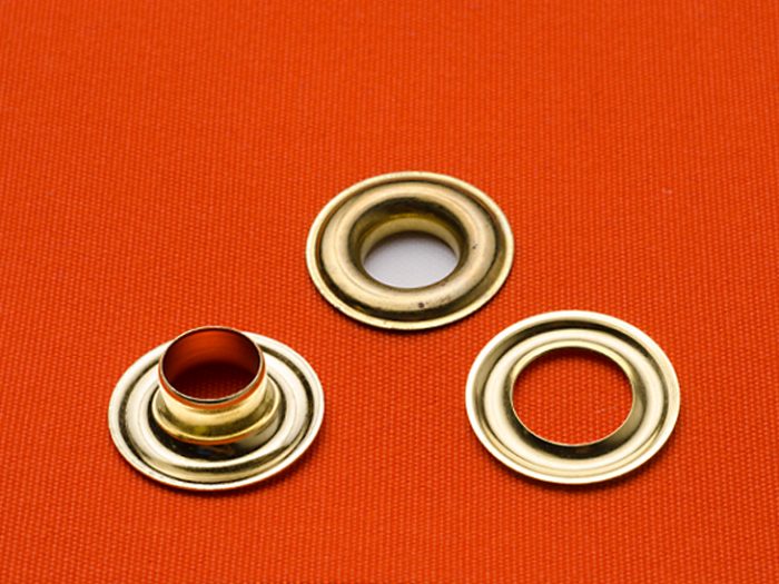 Whats the Difference Between Plain Spur Grommets 2