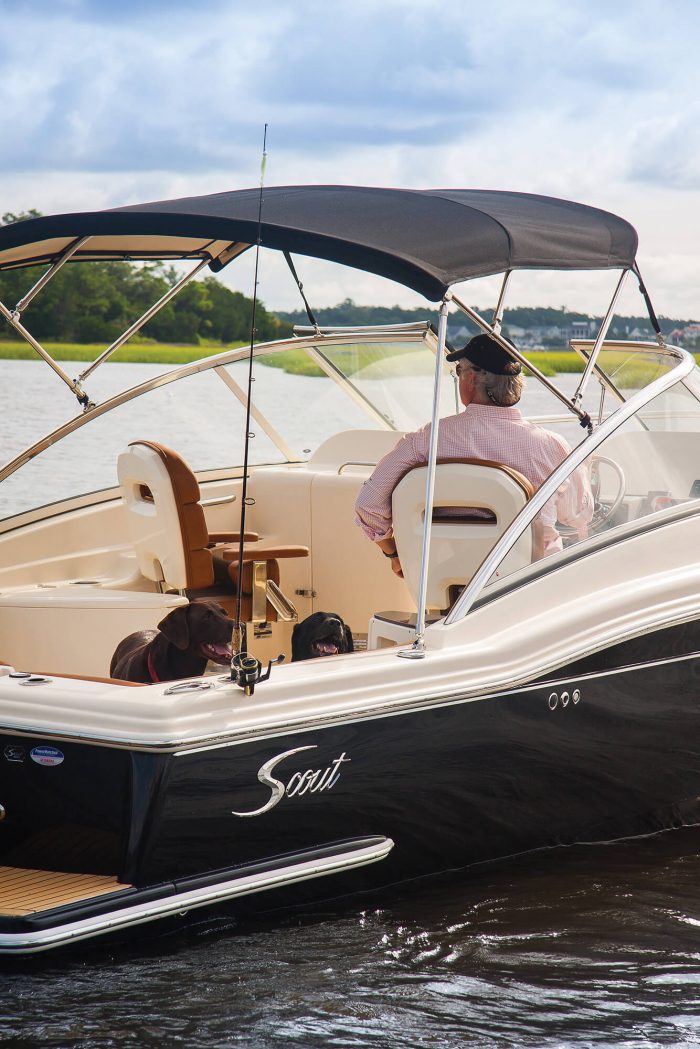 bimini black Sunbrella Supreme power boat